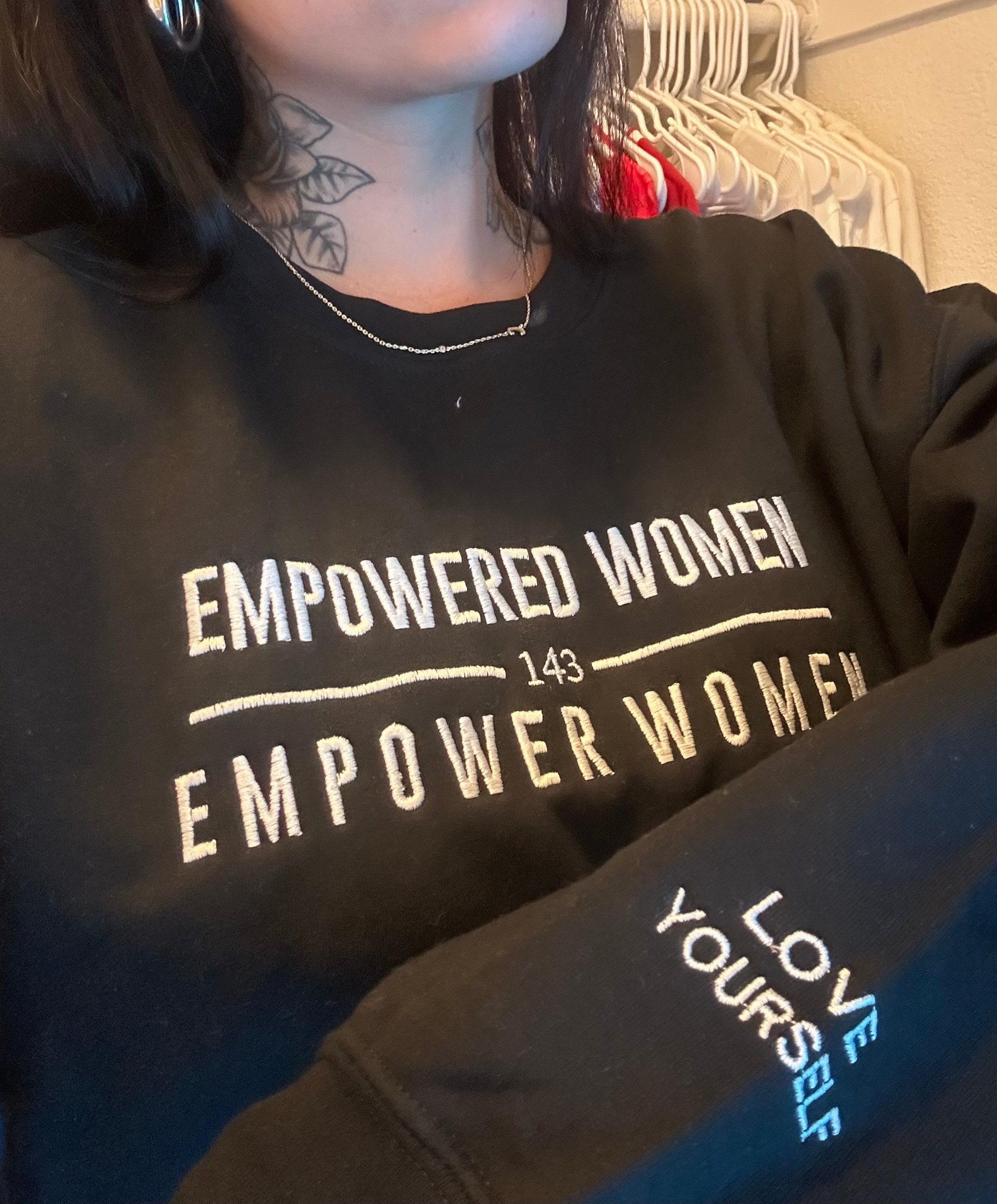 EMPOWERED WOMEN - BLACK CREWNECK SWEATSHIRT - EMBROIDERED