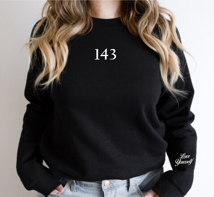 HOT MOMS CLUB - BLACK / PINK  UNISEX CREWNECK