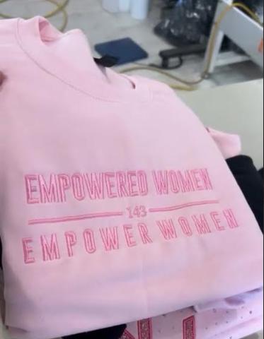 EMPOWERED WOMEN - LIGHT PINK CREWNECK SWEATSHIRT - EMBROIDERED